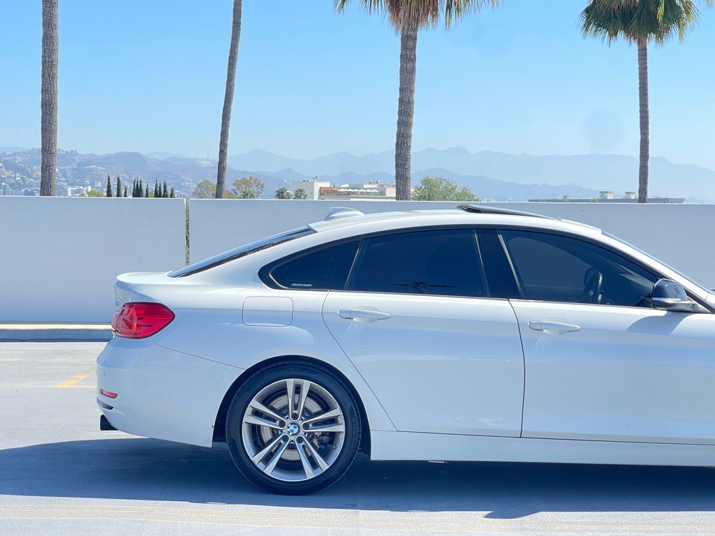 2015 BMW 4 Series Image 30