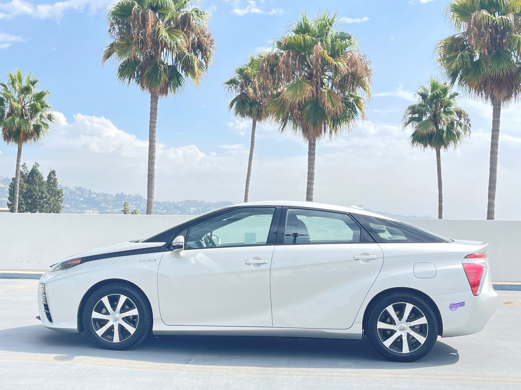 2019 Toyota Mirai Image 13