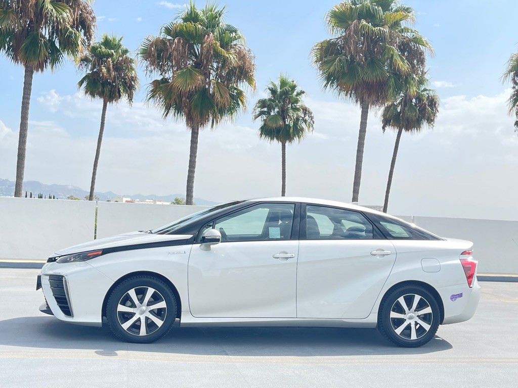 2019 Toyota Mirai Image 14