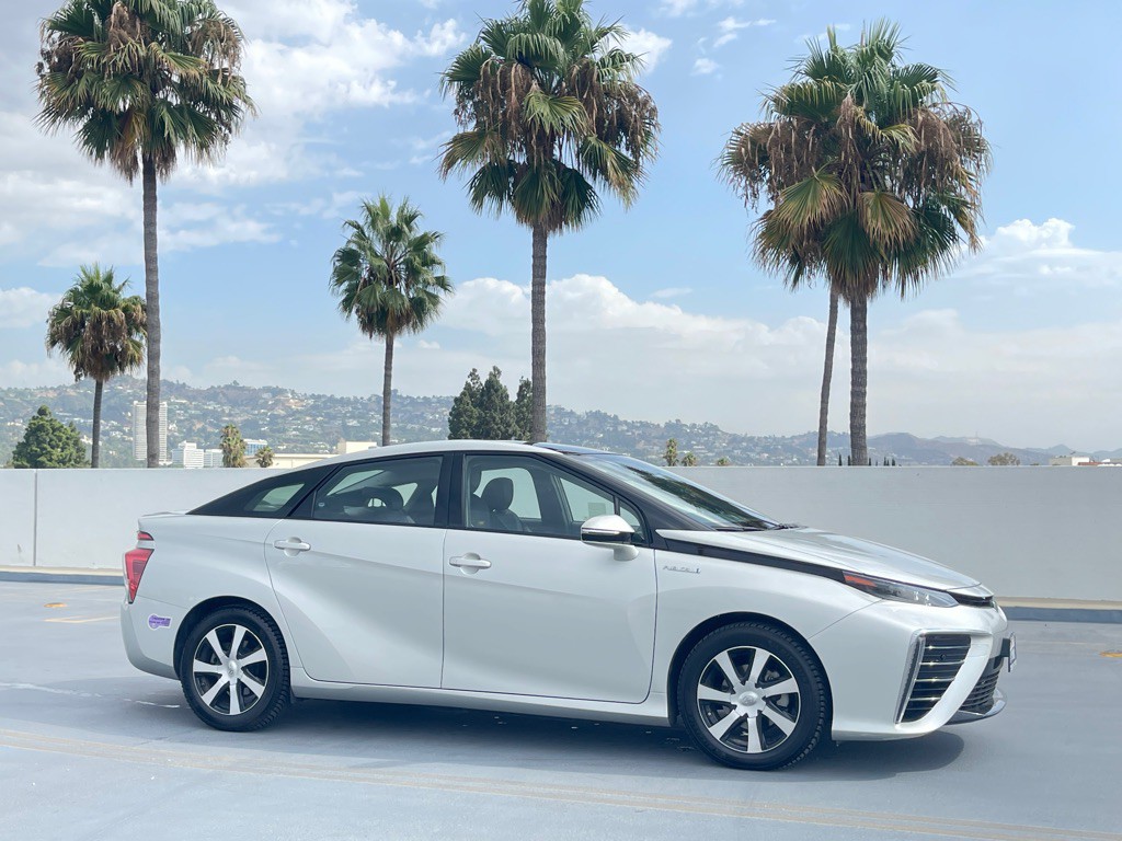 2019 Toyota Mirai Image 32