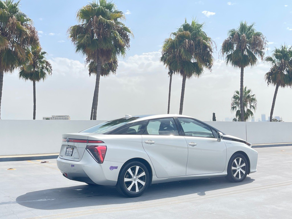 2019 Toyota Mirai Image 36