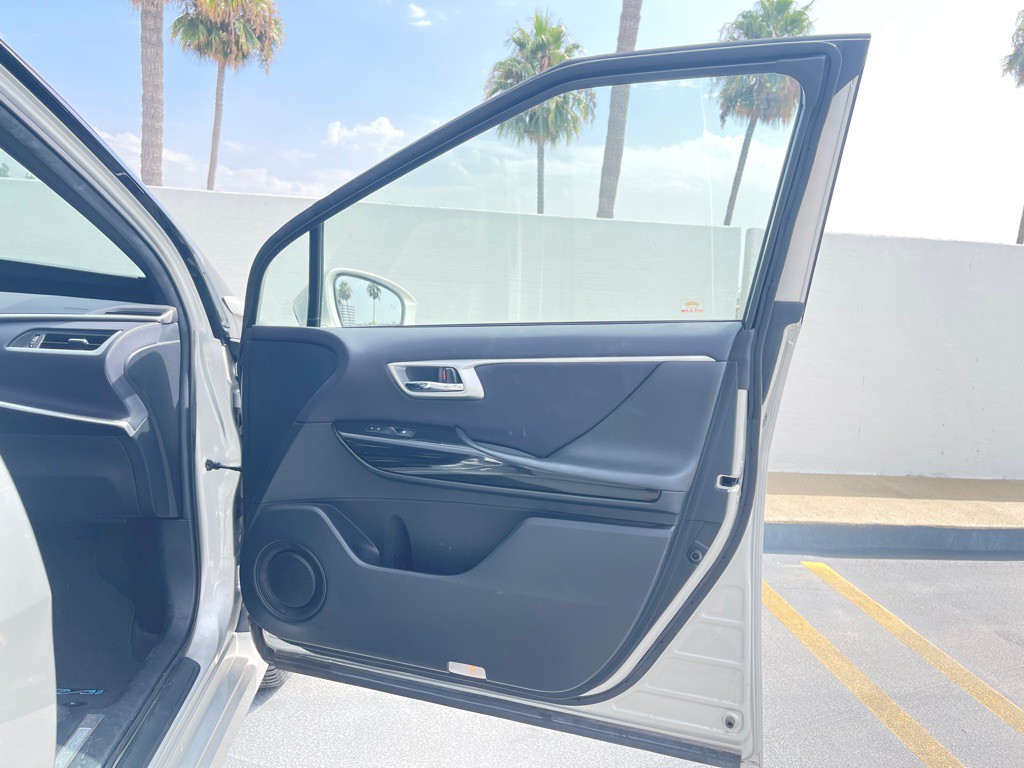 2019 Toyota Mirai Image 48