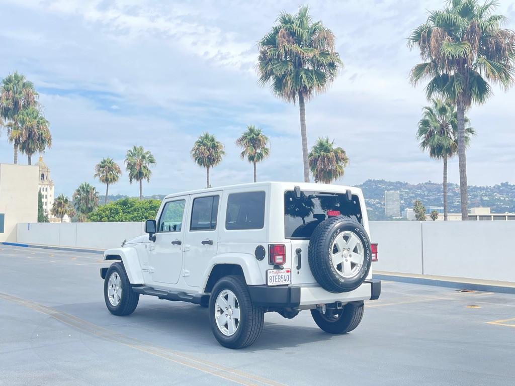 2012 Jeep Wrangler Unlimited Image 12