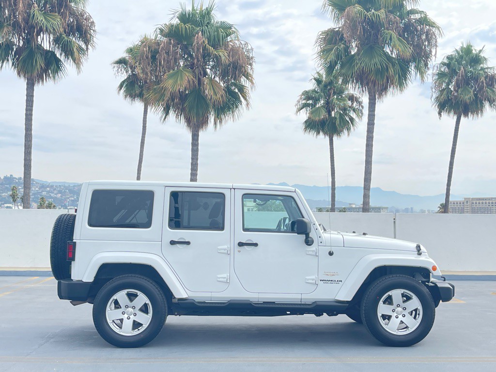 2012 Jeep Wrangler Unlimited Image 27