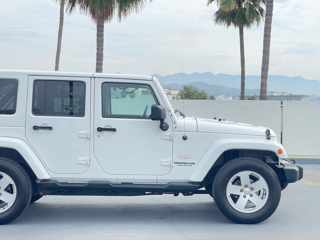 2012 Jeep Wrangler Unlimited Image 28