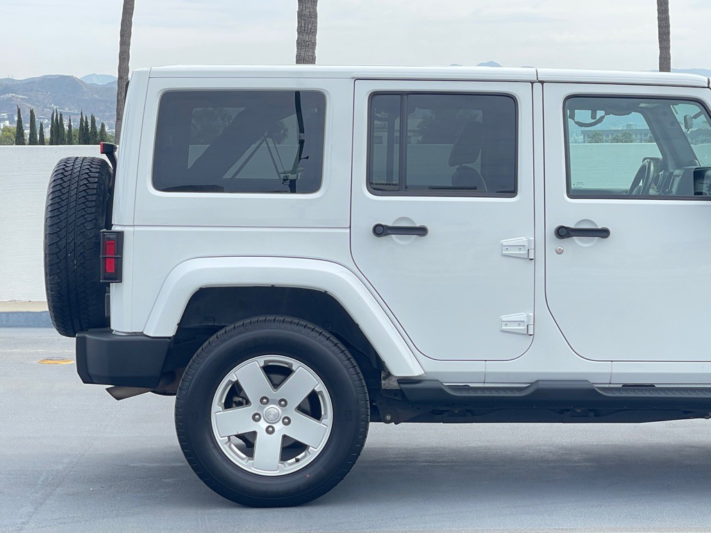 2012 Jeep Wrangler Unlimited Image 30