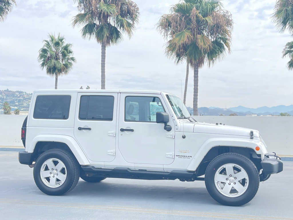 2012 Jeep Wrangler Unlimited Image 38