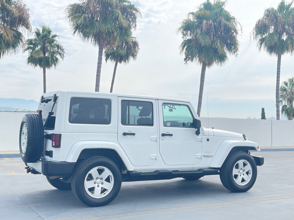 2012 Jeep Wrangler Unlimited Image 40