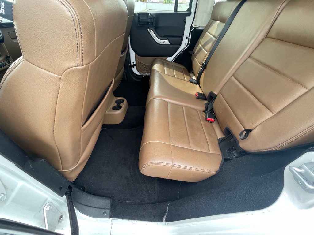 2012 Jeep Wrangler Unlimited Image 60