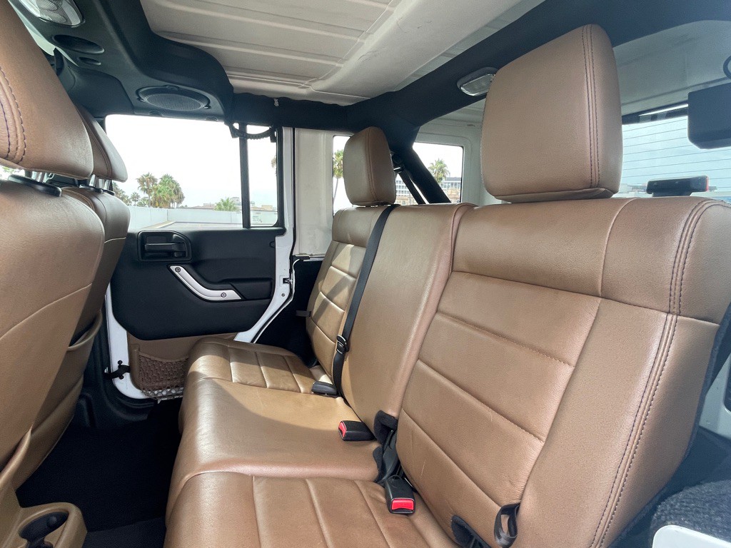 2012 Jeep Wrangler Unlimited Image 64