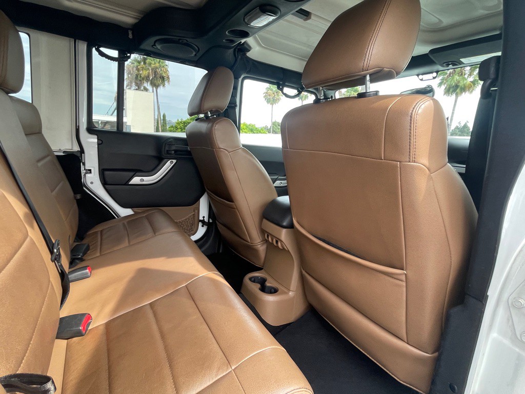 2012 Jeep Wrangler Unlimited Image 76