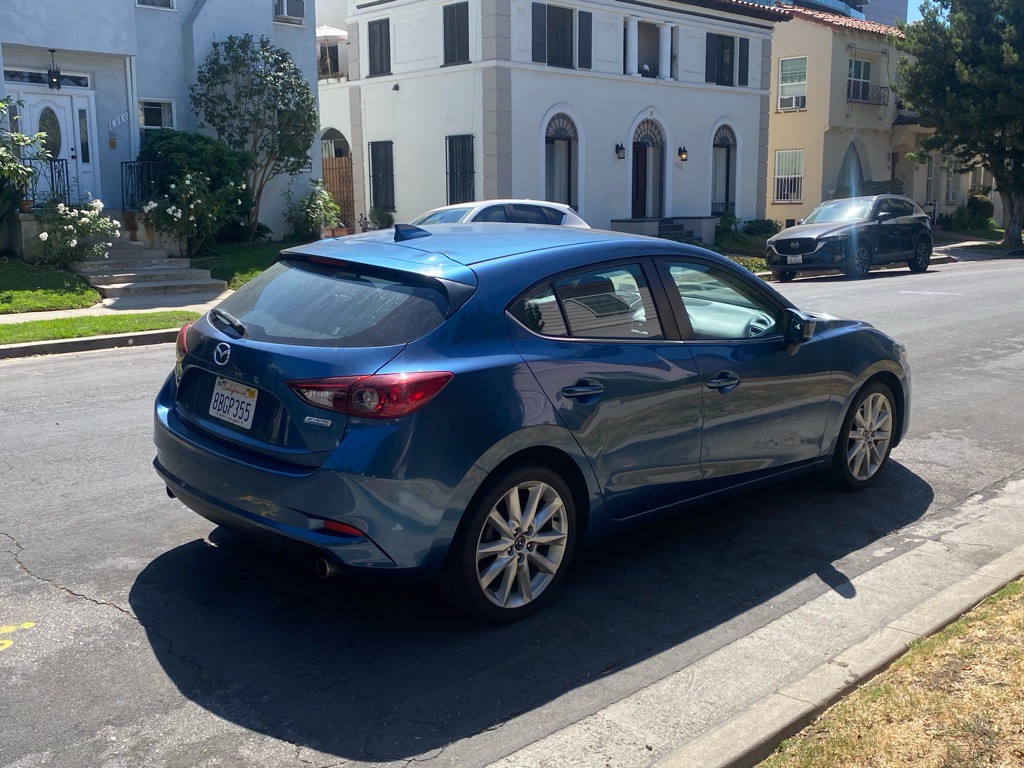2017 Mazda Mazda3 Image 4