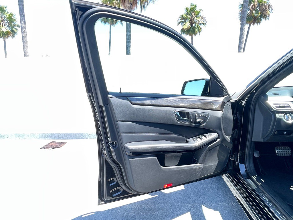 2014 Mercedes-Benz E-Class Image 43