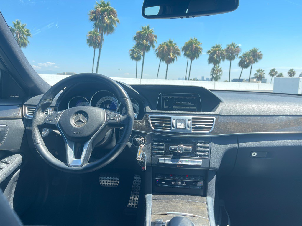 2014 Mercedes-Benz E-Class Image 100