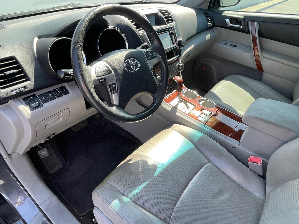 2013 Toyota Highlander Image 62