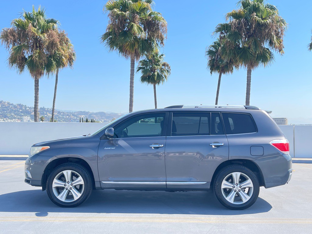 2013 Toyota Highlander Image 4