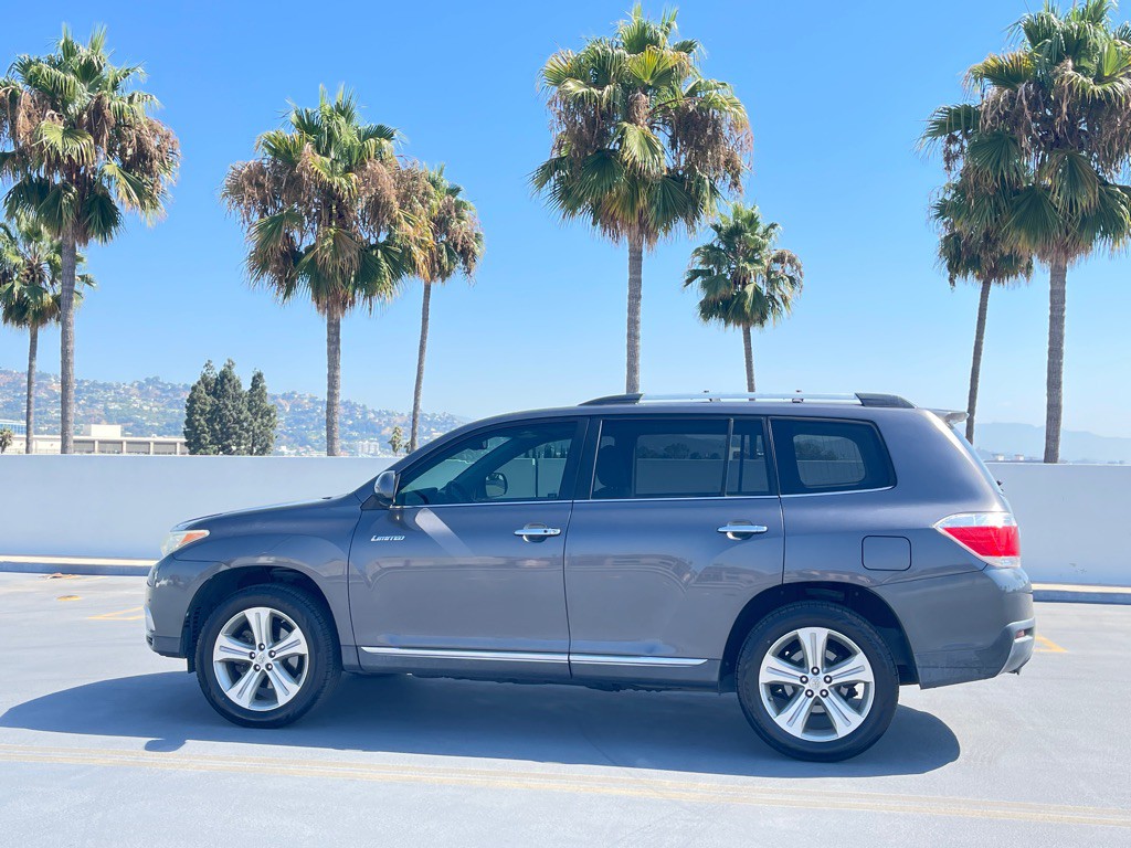 2013 Toyota Highlander Image 15