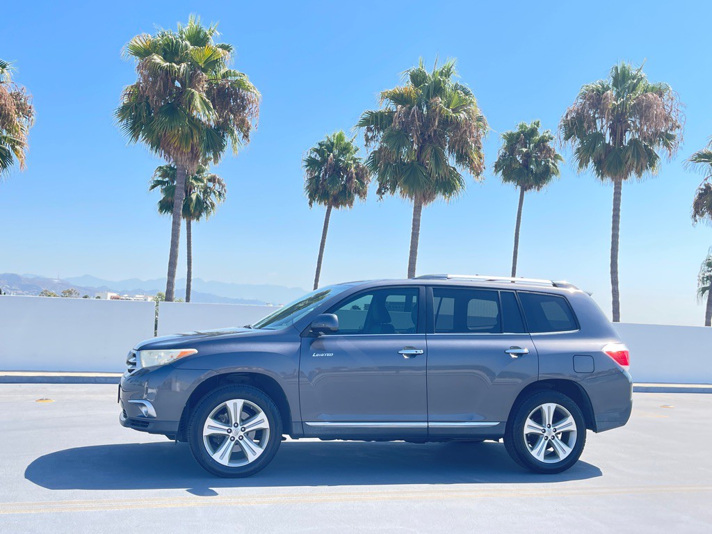 2013 Toyota Highlander Image 17
