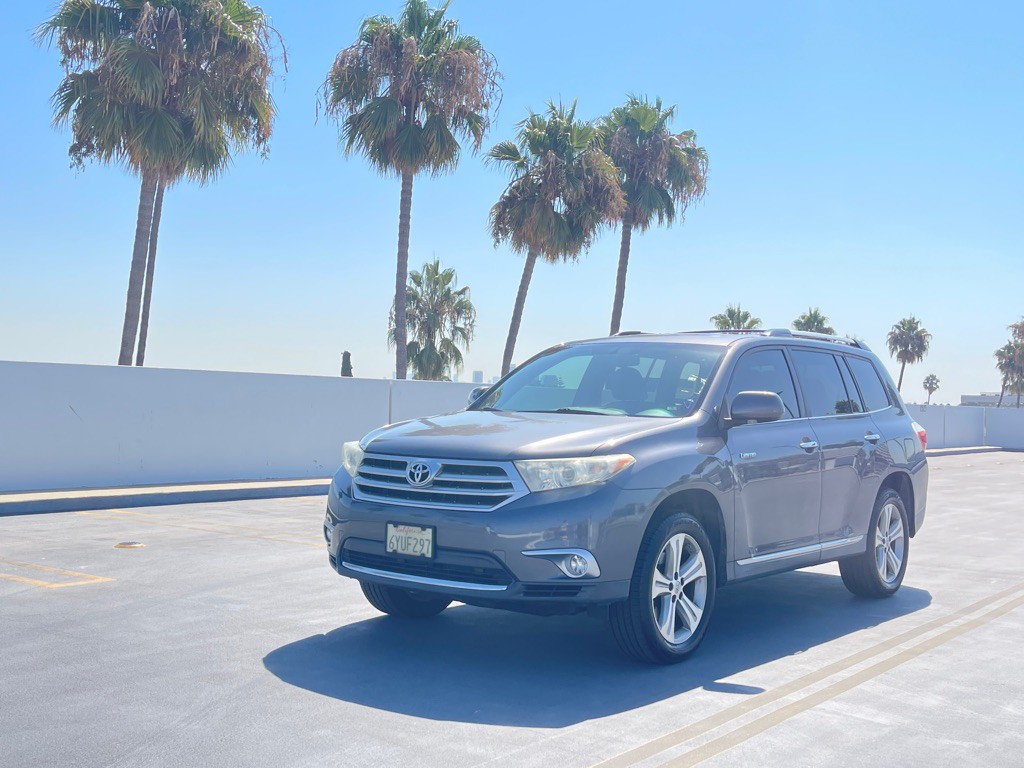 2013 Toyota Highlander Image 21