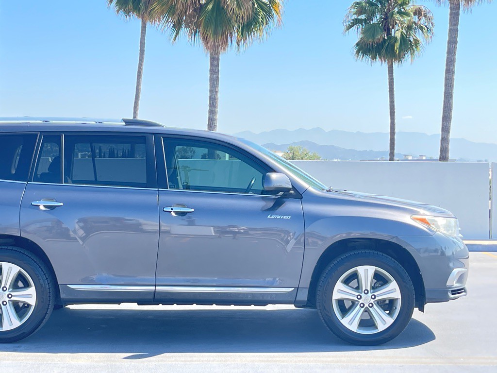 2013 Toyota Highlander Image 27