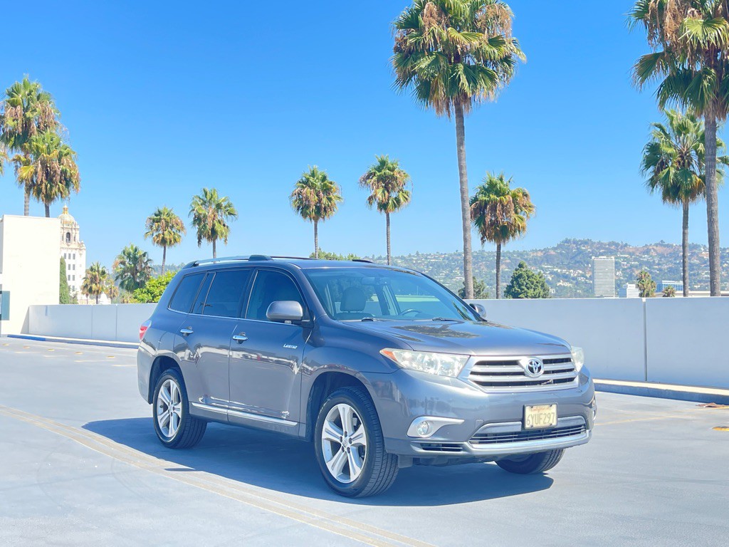 2013 Toyota Highlander Image 31