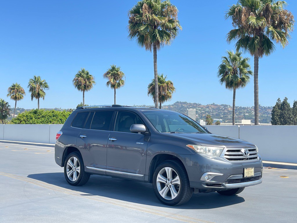 2013 Toyota Highlander Image 32