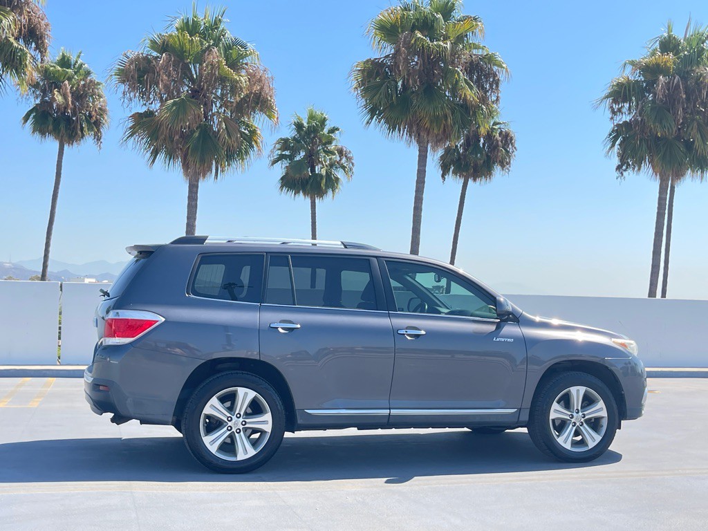 2013 Toyota Highlander Image 37