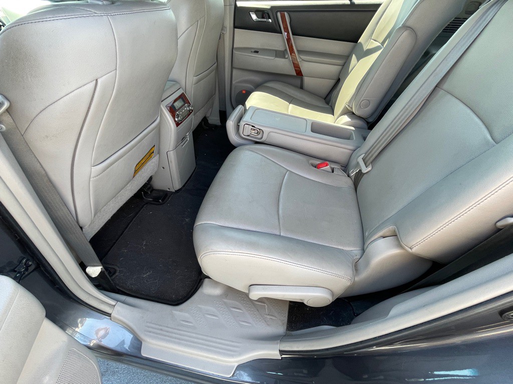 2013 Toyota Highlander Image 51