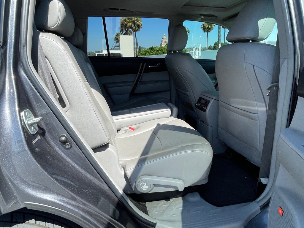 2013 Toyota Highlander Image 86
