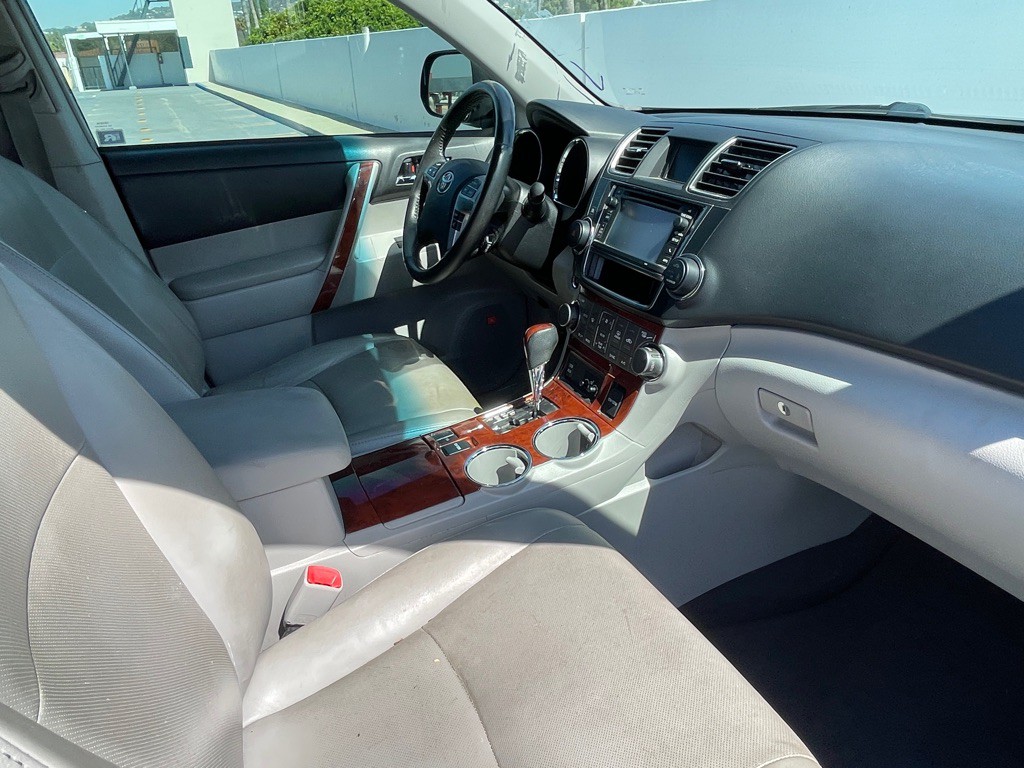 2013 Toyota Highlander Image 95