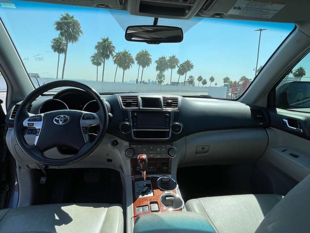 2013 Toyota Highlander Image 102