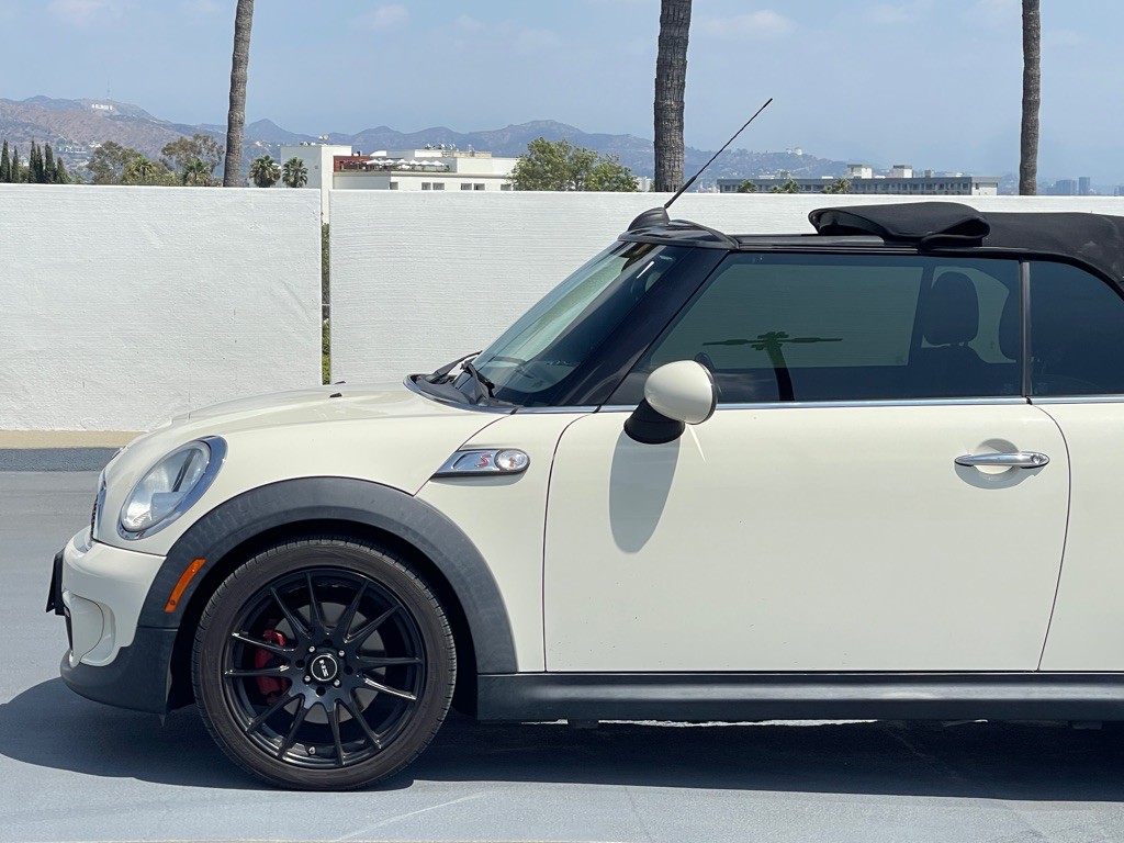 2013 MINI Cooper Image 7