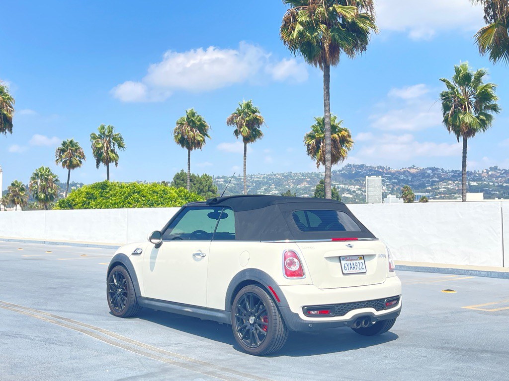 2013 MINI Cooper Image 12