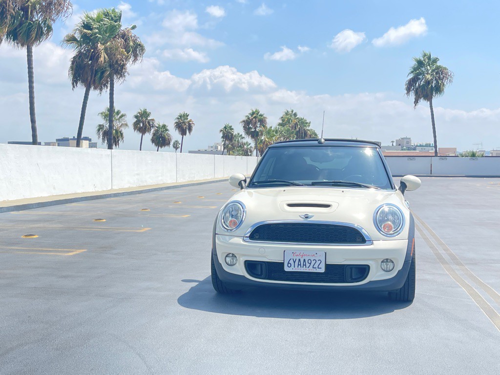 2013 MINI Cooper Image 22