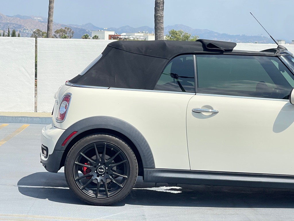 2013 MINI Cooper Image 27