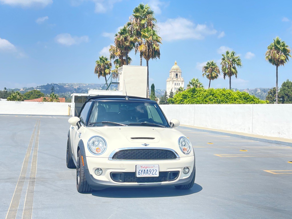 2013 MINI Cooper Image 28