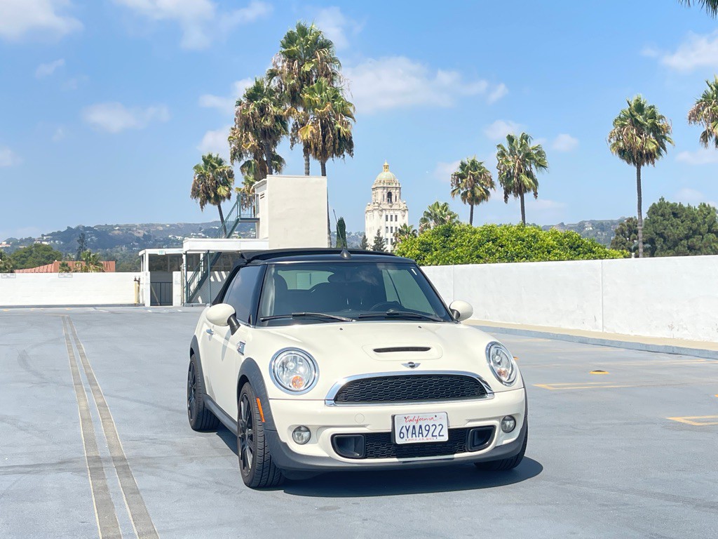 2013 MINI Cooper Image 30