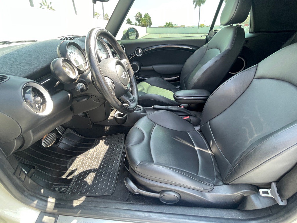 2013 MINI Cooper Image 51