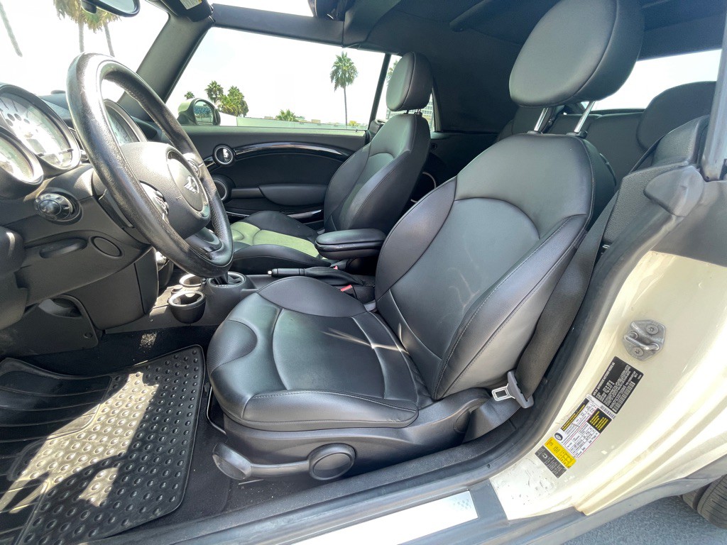 2013 MINI Cooper Image 58