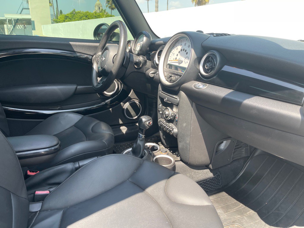 2013 MINI Cooper Image 77