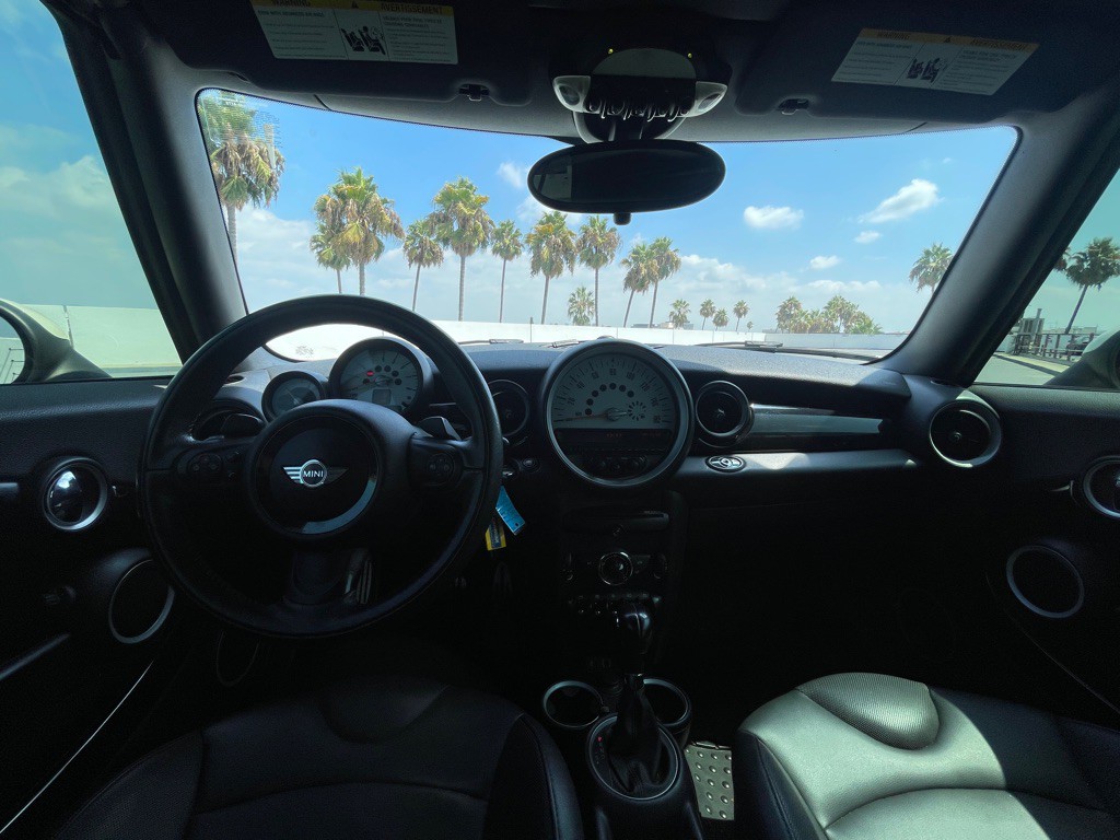 2013 MINI Cooper Image 90
