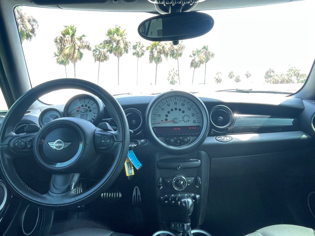 2013 MINI Cooper Image 93