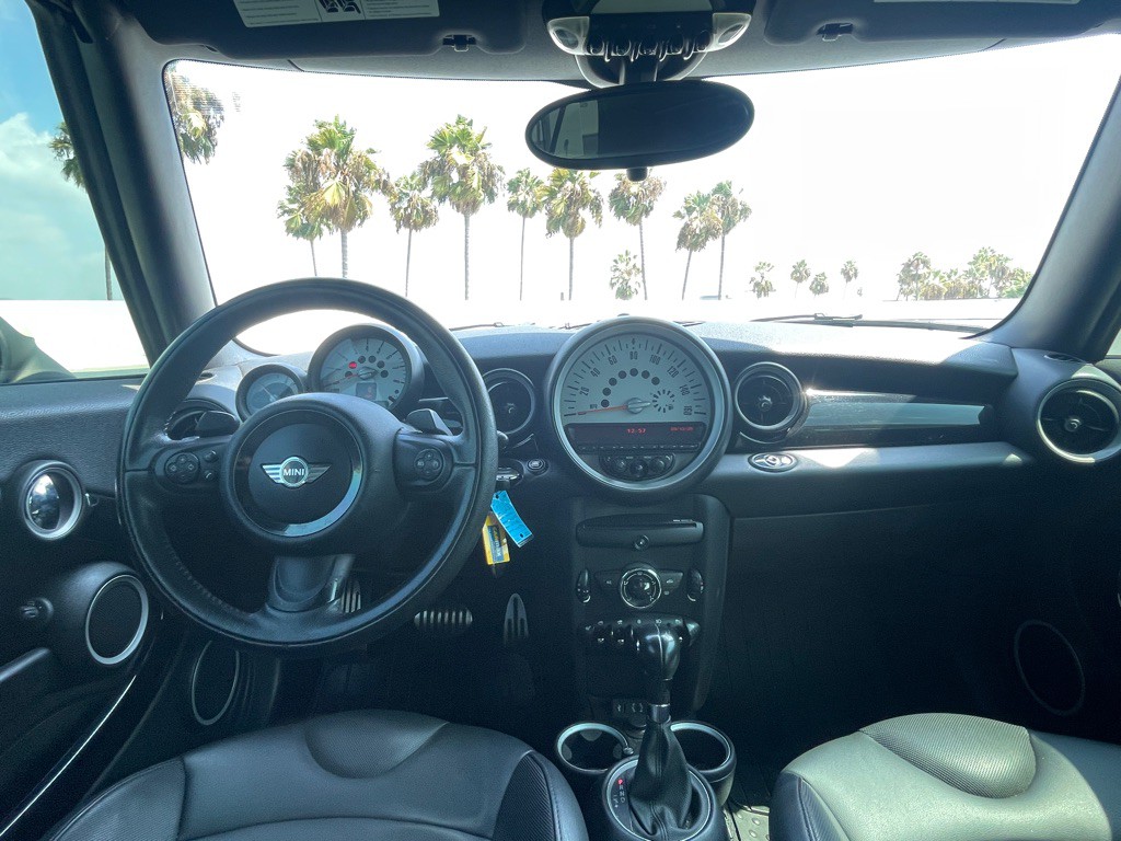 2013 MINI Cooper Image 94