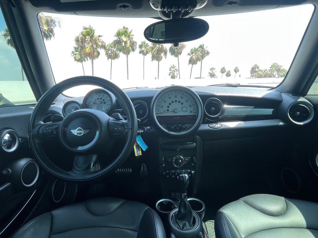 2013 MINI Cooper Image 95