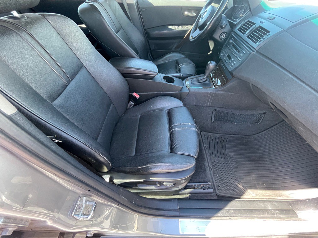 2005 BMW X3 Image 105