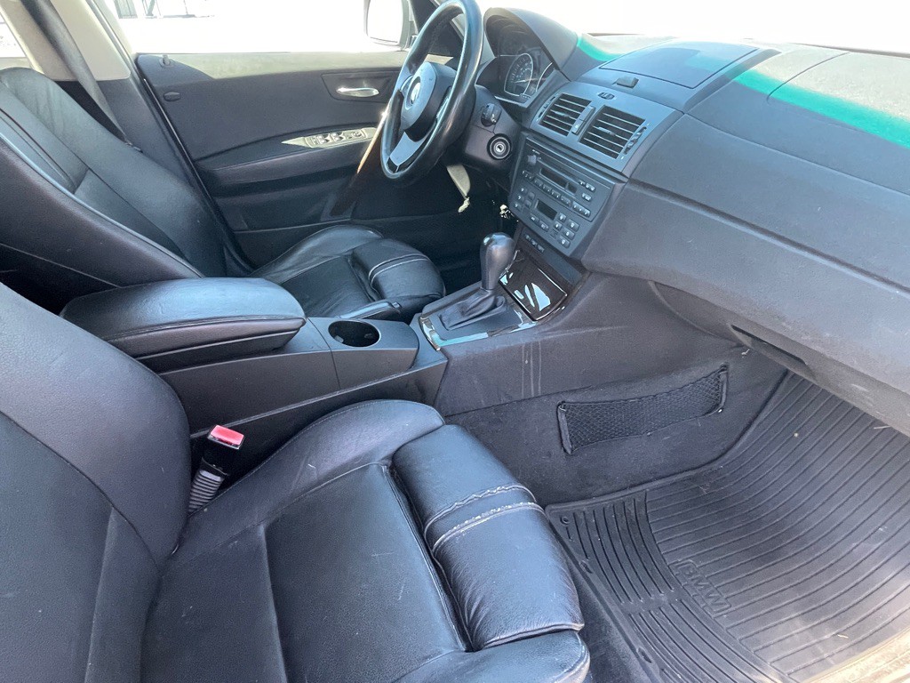 2005 BMW X3 Image 106
