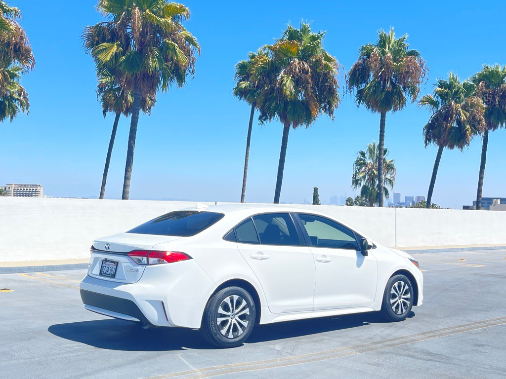 2022 Toyota Corolla Image 1