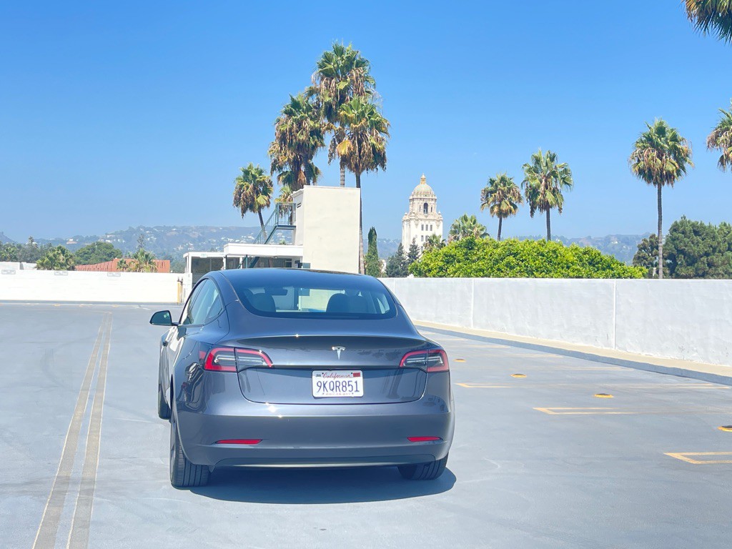 2023 Tesla Model 3 Image 8