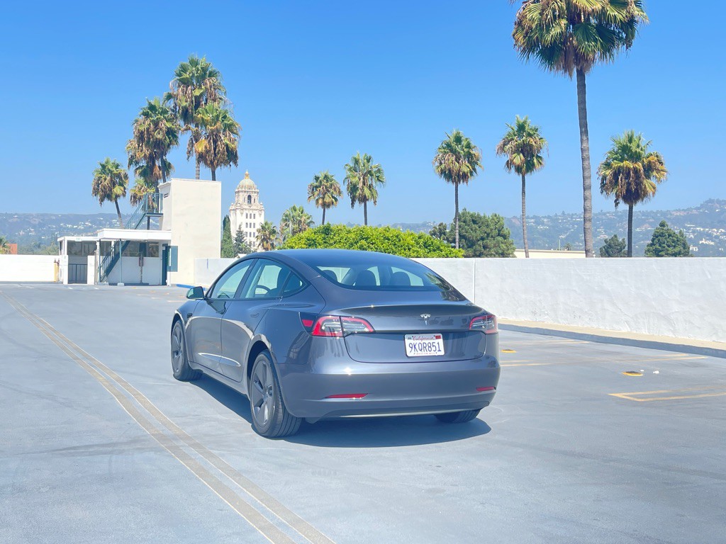 2023 Tesla Model 3 Image 9