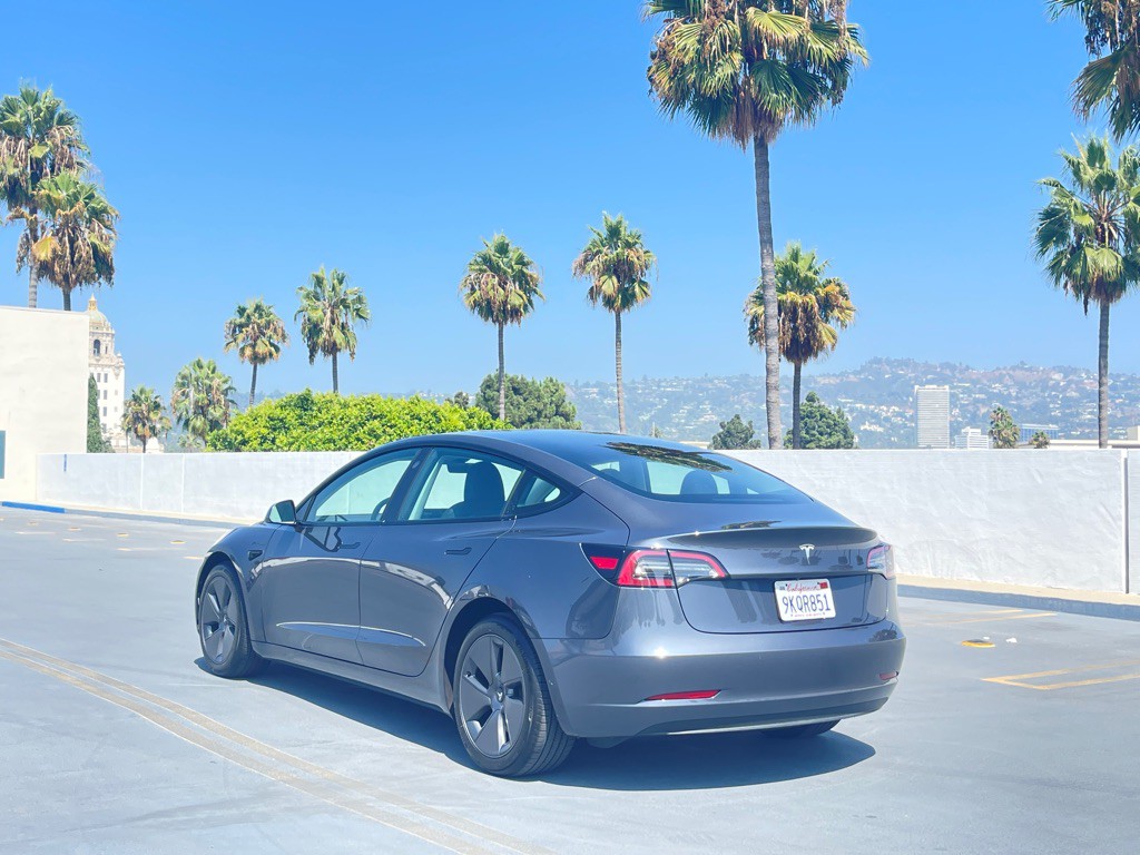 2023 Tesla Model 3 Image 11